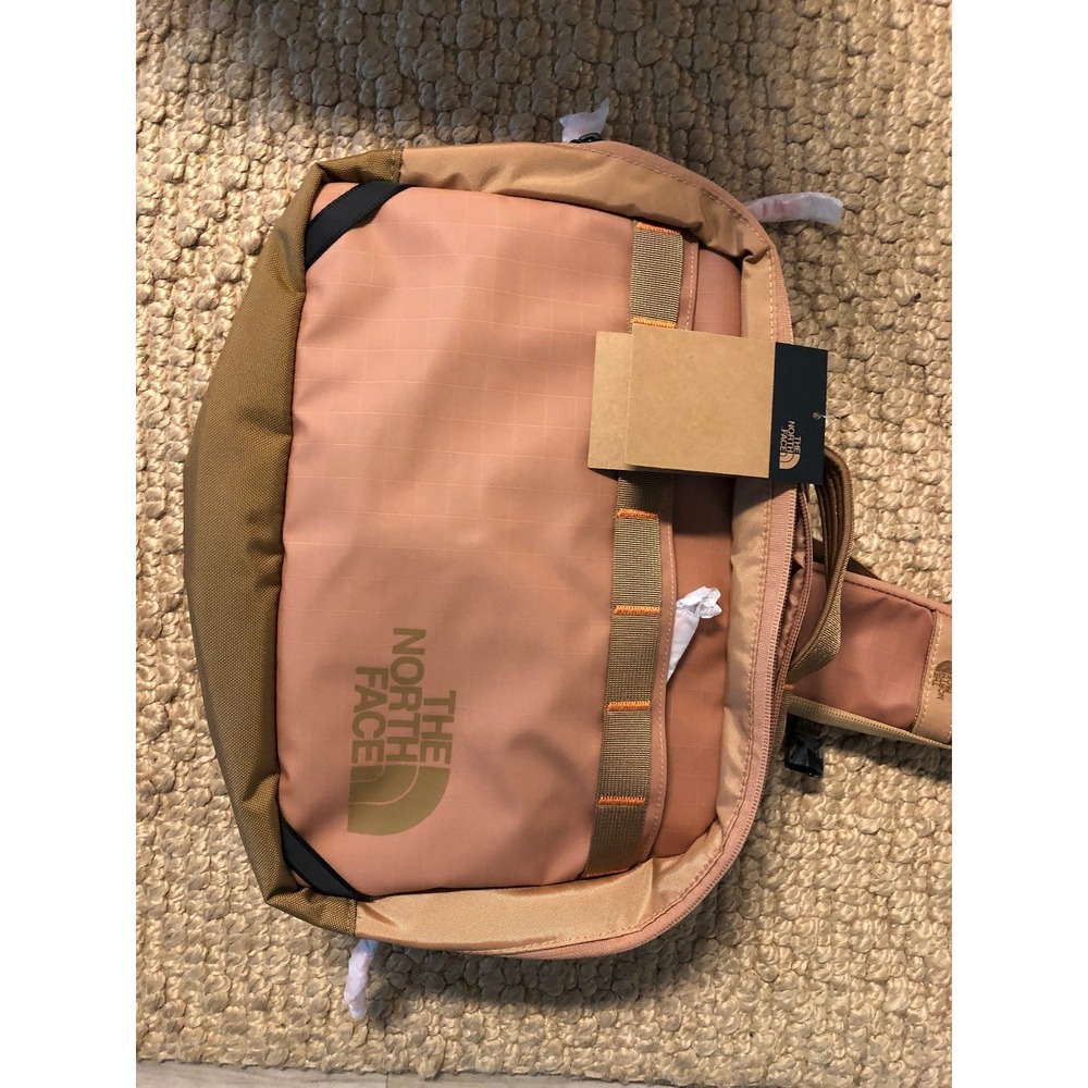 THE NORTH FACE Base Camp Voyager Sling (Beige/Almond Color) - NWT / NEW